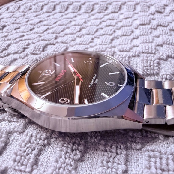 HUGO Black Dial Silver Men's Watch - Picture 2 of 7